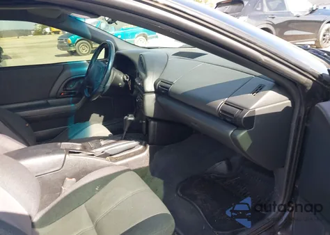 1993 Chevrolet Camaro Z28 z USA, uszkodzony, nr VIN 2G1FP22P0P2117140